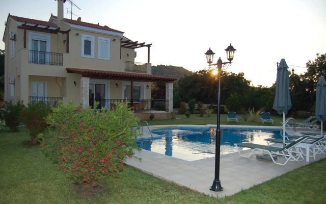 Dafni Villa by LeaderStay