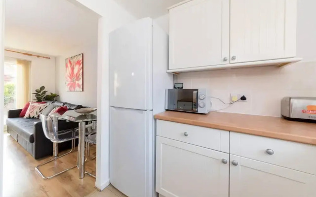 Cosy 2BR Home Near Milton Keynes Centre