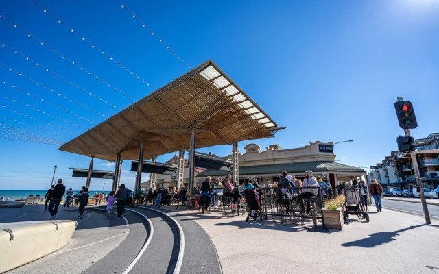 Harmony at Henley Beach-Wifi - Nespresso - Netflix
