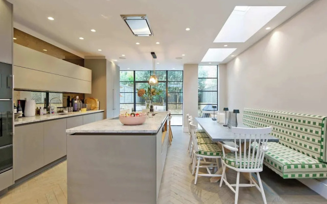 Elegant 4 Bedroom London Home W/garden - Clapham