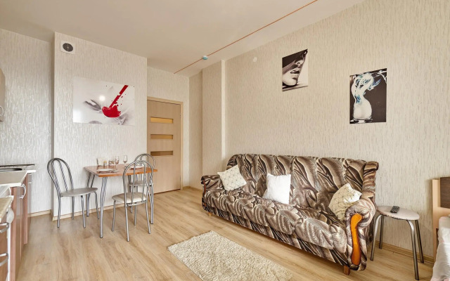Apartments on Revolution Street, 48a
