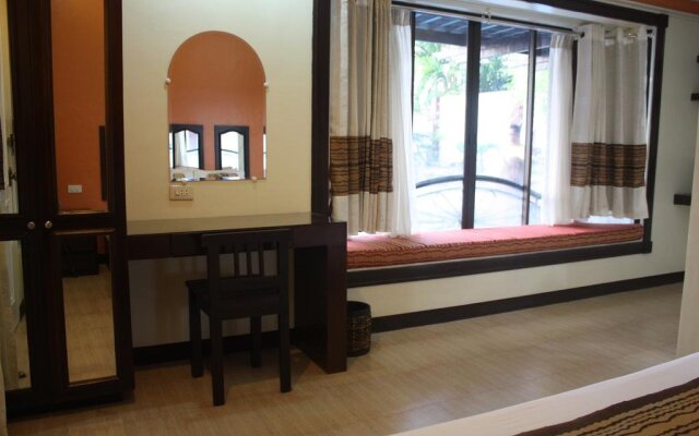La Piscine Bed & Breakfast