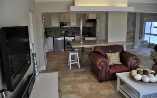 Rivertides 6 Apartment