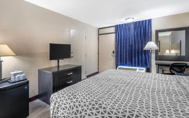 Suburban Studios International Drive