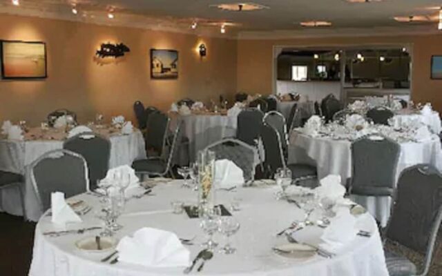 Dune Crest Hotel