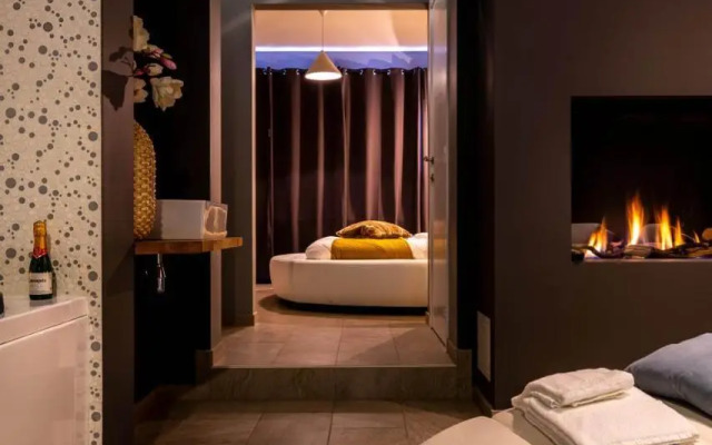 The Rose Suites