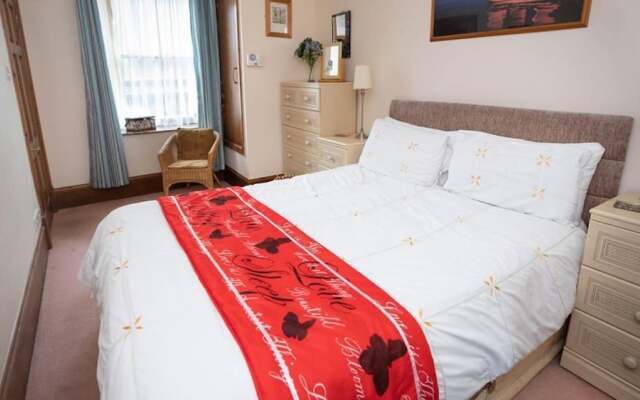 Tredegar House Flat 4