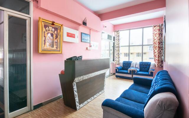 OYO Flagship 22101 Shree Raksha Comforts