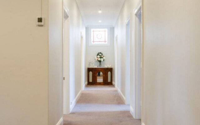 Bathurst Royal Apartments