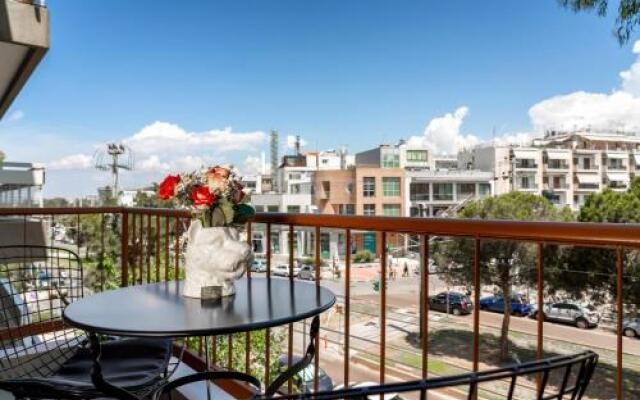 Glyfada Gallery Apartment