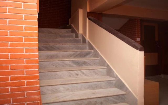 MeroStay 196 Hotel NB