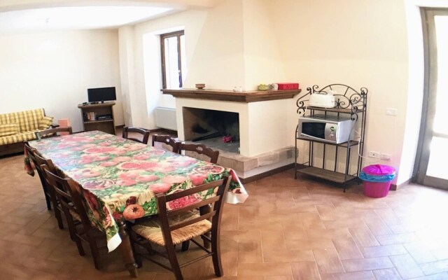 Villa Mariannasleeps 25spoleto 7 Milesrome 1 Hr
