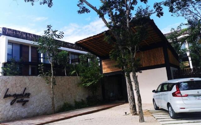 Penthouse With Plunge Pool by Bungalo in Aldea Zama