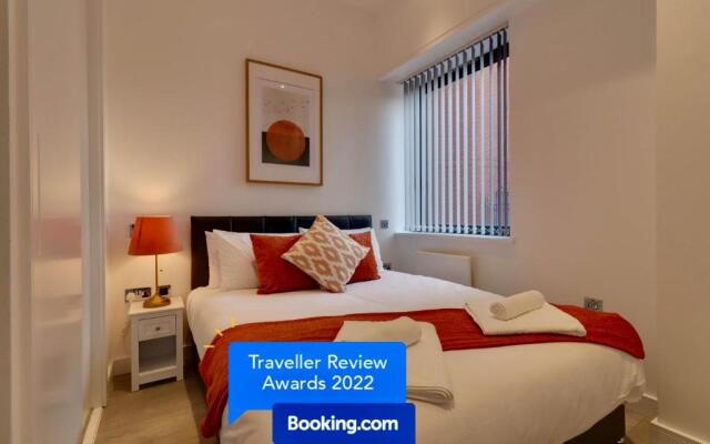 La Casa Suites Slough