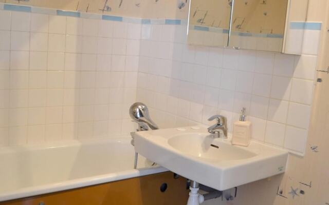 Studio in Villers-sur-mer, With Wonderful Lake View and Balcony