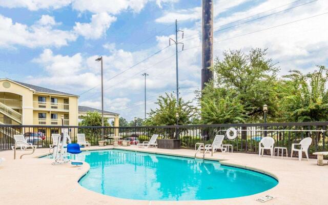 Suburban Extended Stay Hotel