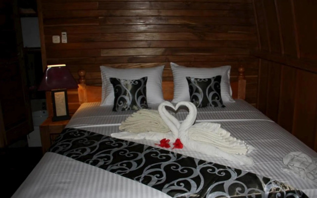 Banana Leaf Bungalows