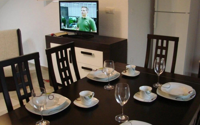 Tiho - 10m From the Beach - SA1 Potkrovlje