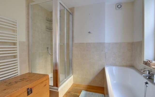 Modern Holiday Home in Hastings Kent With Garden