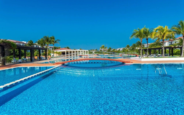 Z Casa Gardenia 2 Bedroom Condo by Redawning