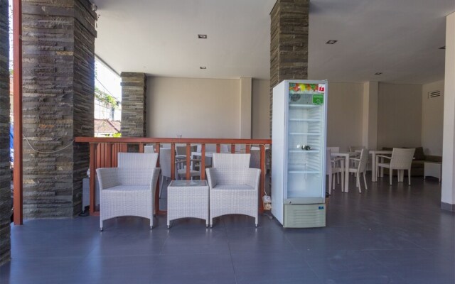 RedDoorz Plus @ Troppozone Legian