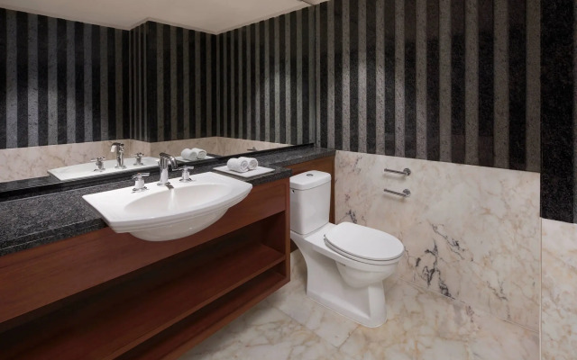 Hyderabad Marriott Hotel & Convention Centre