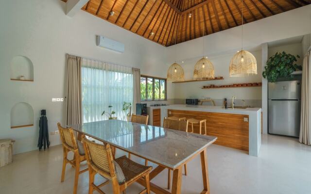 Villa Air - 2BR Villa in Pererenan