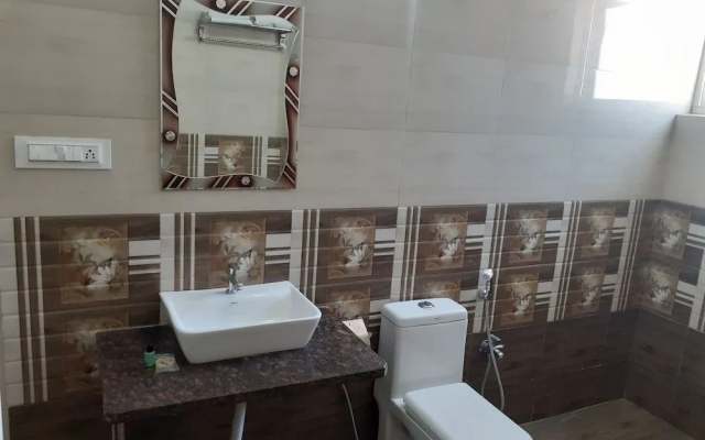 Hotel Shiv Palace