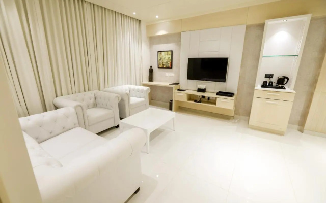 AJ Grand Hotel