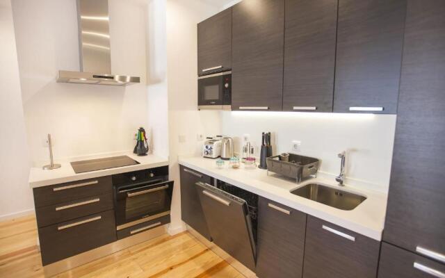 LovelyStay - Cais Apartment River View