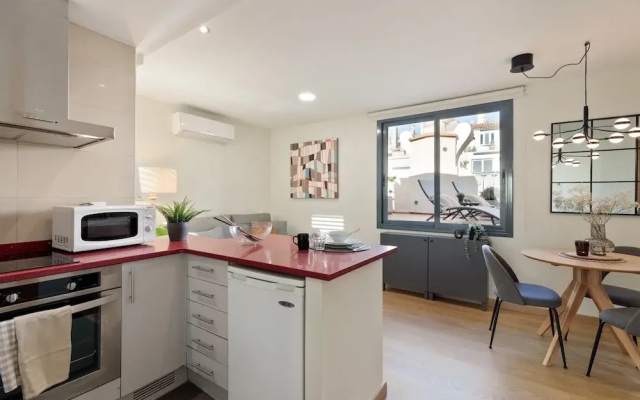 Rambla Paris Attic Apartment
