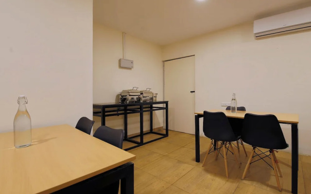 Collection O 30119 Regalia