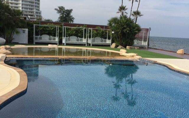 My Resort Hua-Hin by Pueng