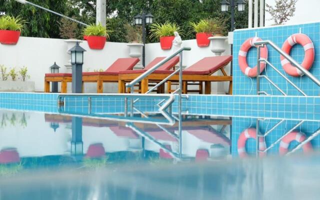 Christella Hotel Laemchabang