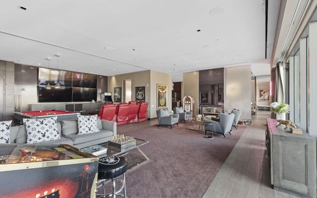StripViewSuites at Palms Place Penthouses