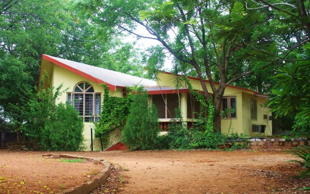 Deccan Farm House by TripThrill