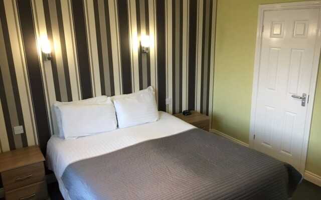 Melbourne House Hotel