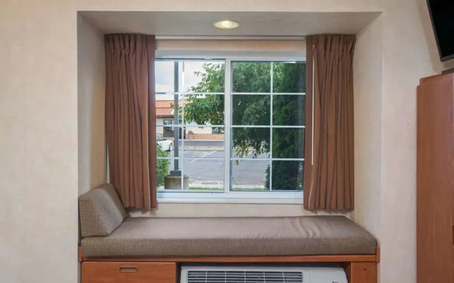 Microtel Inn & Suites Springville