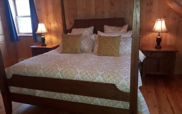 Fiddler Lake Resort