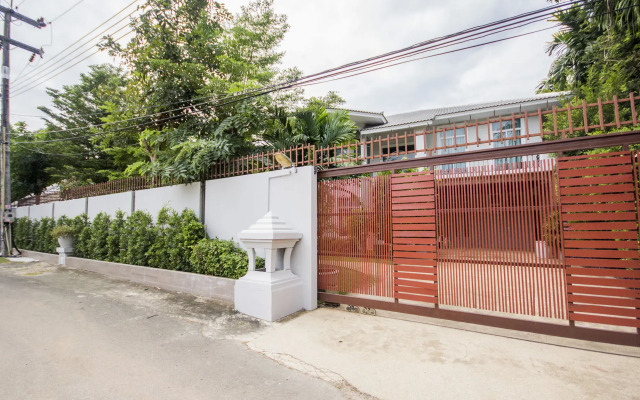 Tamnak Beach House