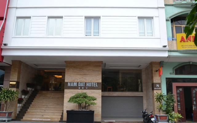 Nam Dat Hotel by D'Lecia Ha Long