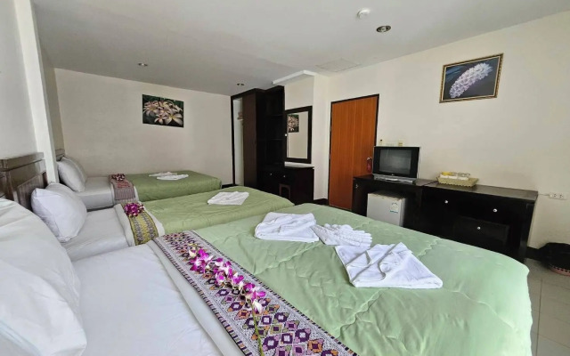 Patong Moon Inn Guesthouse