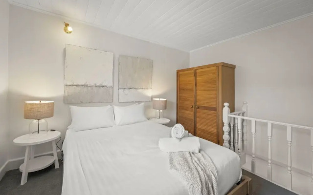 Stylish 3 Bedroom Townhouse - Hobart CBD