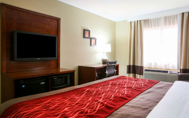 Comfort Inn & Suites