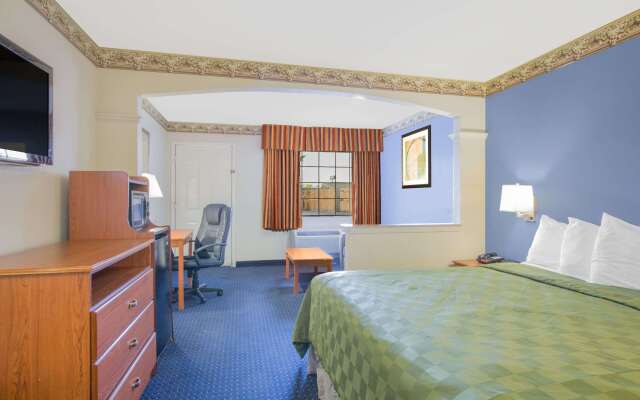 Days Inn by Wyndham Nacogdoches/SFA University/Downtown