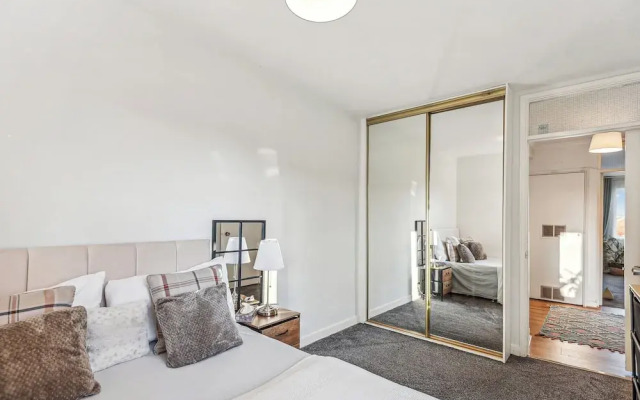 Spacious2br-balcony-parking-25mincentrallondon