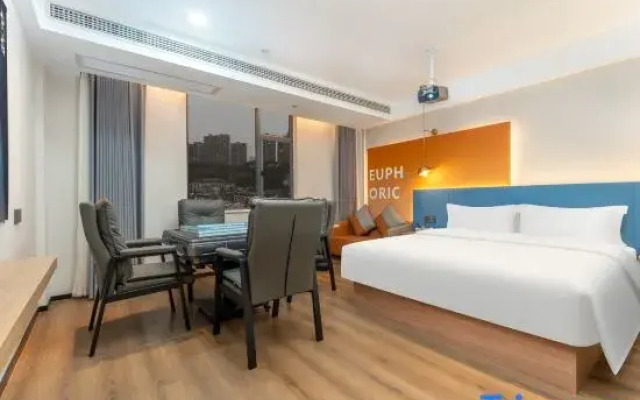 Yichang Jingyi Hotel