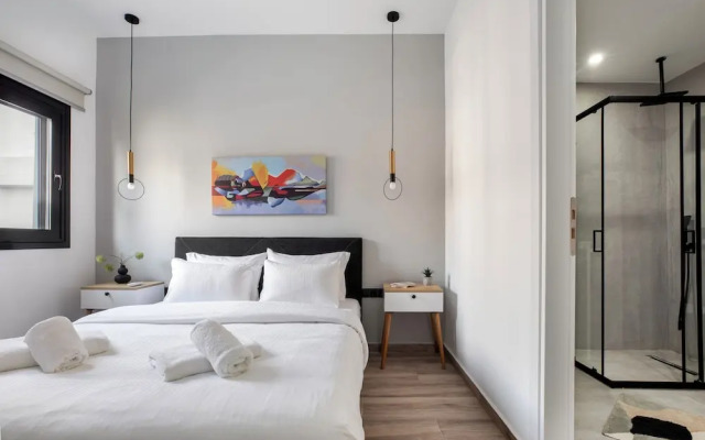 Sway - Chic 1-BR Apt & Balcony in Athens