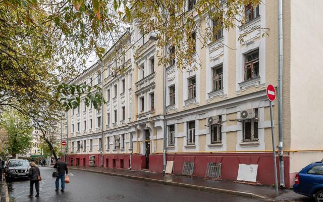 Kvart-Hotel on Timur Frunze Street