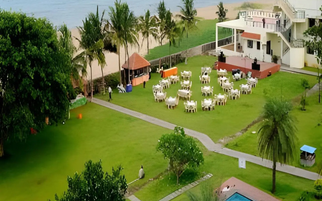 St. James Court Beach Resort
